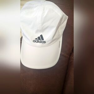 Adidas hat *new*